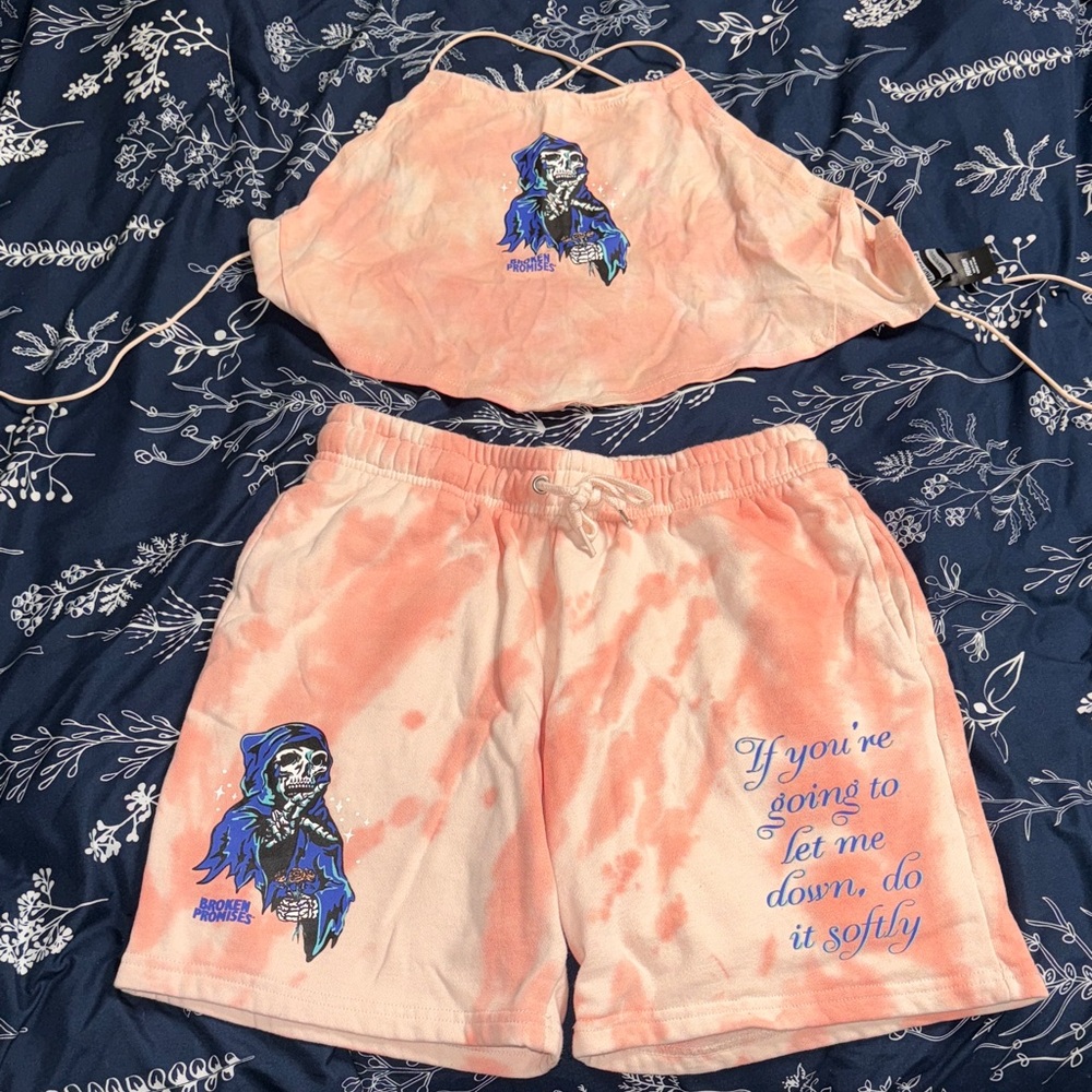 Tie-Dye Graphic Women Top